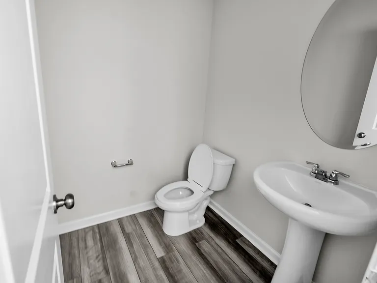 456 Willard Wds Dr — Photo 10