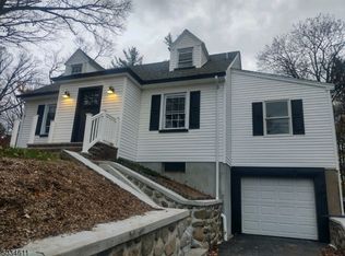 73 Squaw Brook Rd, North Haledon, NJ 07508