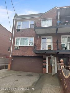 1076 E 82nd St, Brooklyn, NY, 11236