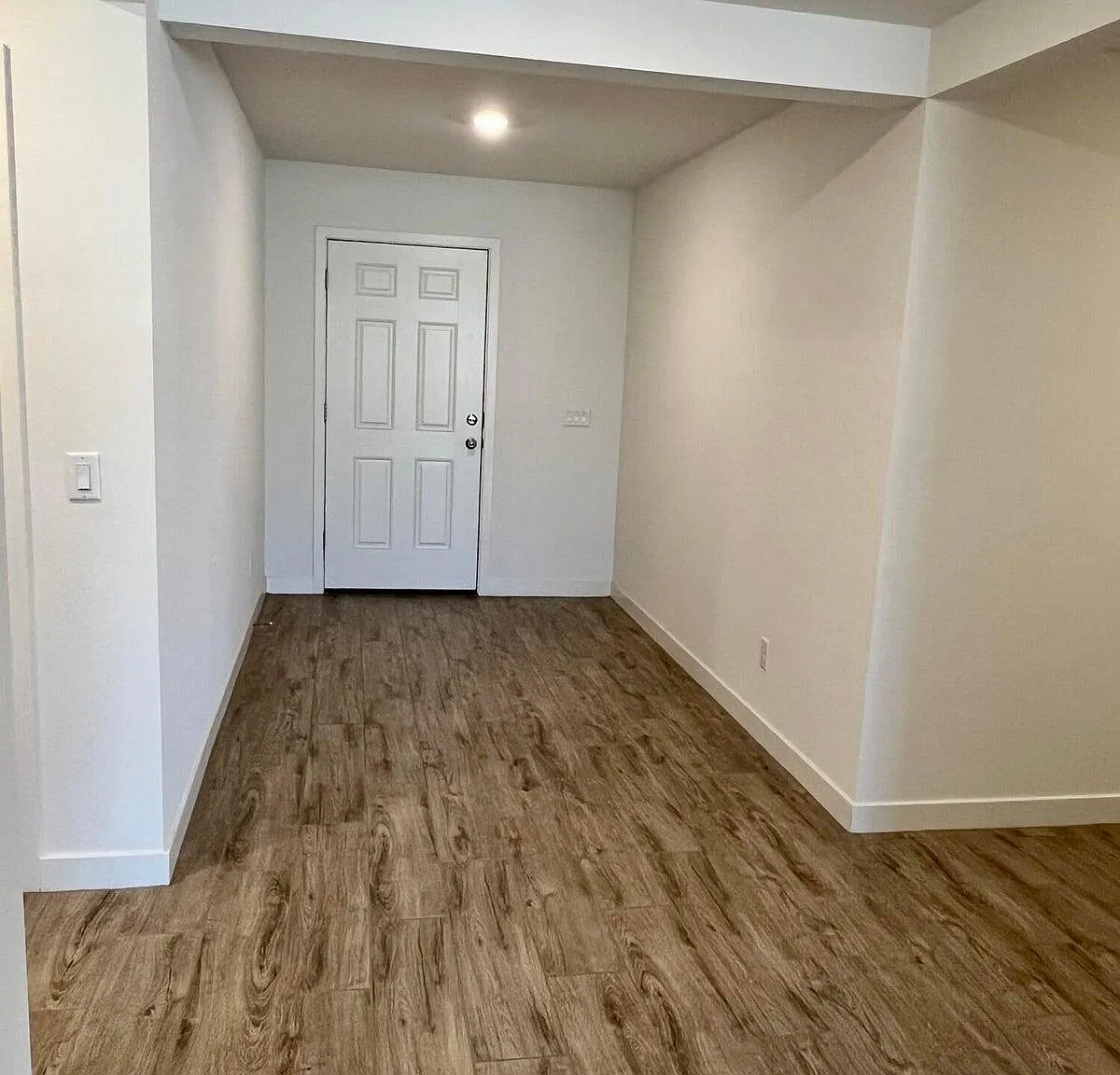 4 bed, 2.0 bath, 2097 sqft, $2,600 — Photo 3