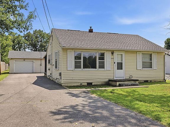 2nd image of 3245 Estes Ln