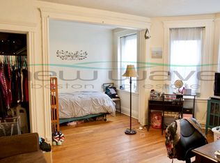 1172 Boylston St #15, Boston, MA 02215