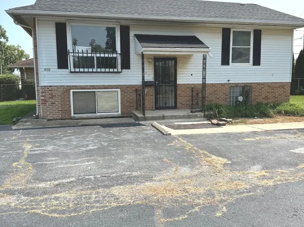 805 E 153rd St, Harvey, IL 60426