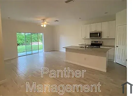 3 bed, 1250 sqft, $1,595 — Photo 3