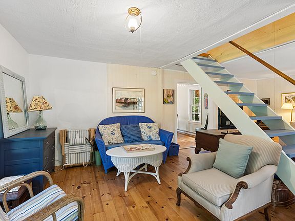 4th image of 28 Beach Avenue