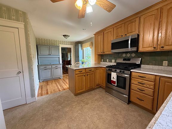 4th image of 23 Pinnacle Road
