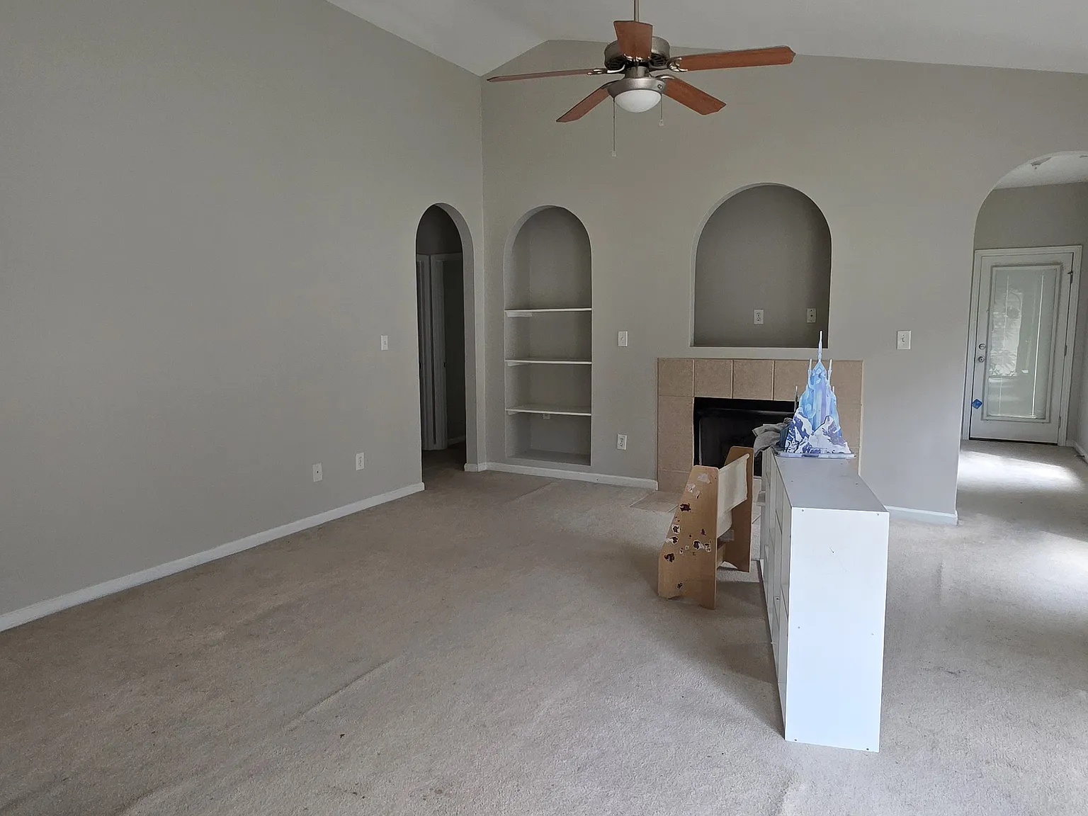 3 bed, 1520 sqft, $2,000 — Photo 3