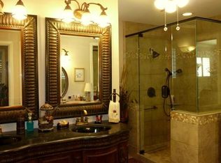 2114 Bolden Rd, Irving, TX 75060