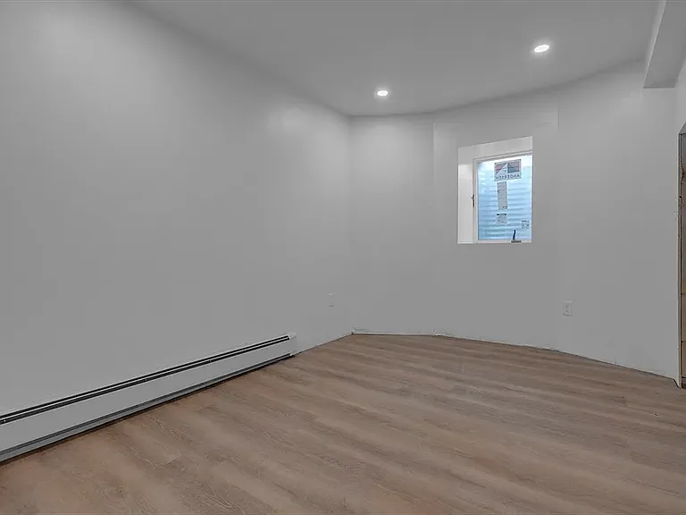 71 Cypress St #1 — Photo 13