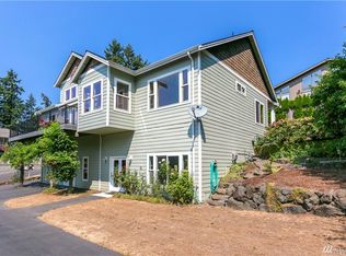 18012 9th Ave NE, Poulsbo, WA 98370