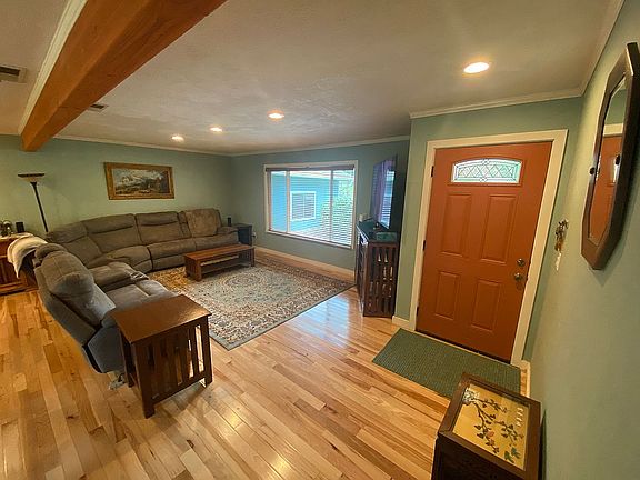 5th image of 1725 E Madrone Dr