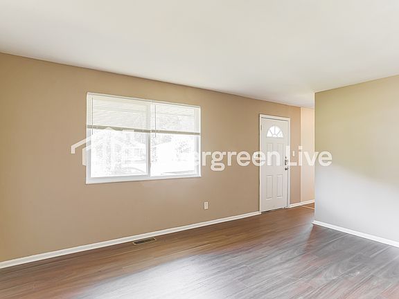 3rd image of 1571 Omar Dr