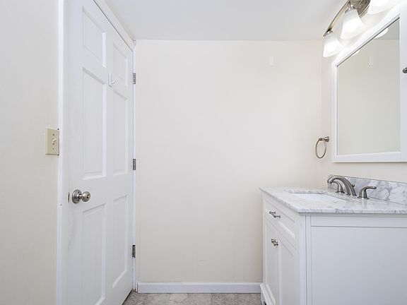 5th image of 79 14th St #14092697