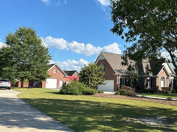 2nd image of 1322 Oakridge Blvd