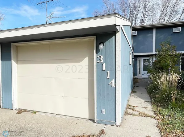 3114 23rd St S, Fargo, ND 58103
