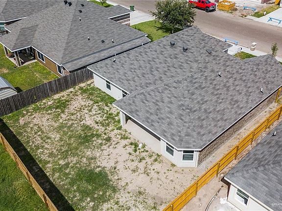 5th image of 2206 Primrose Dr