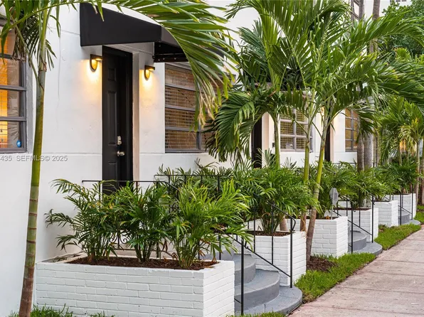 1150 8th St, Miami Beach, FL 33139