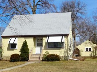 207 1st St SE, Clarks Grove, MN 56016