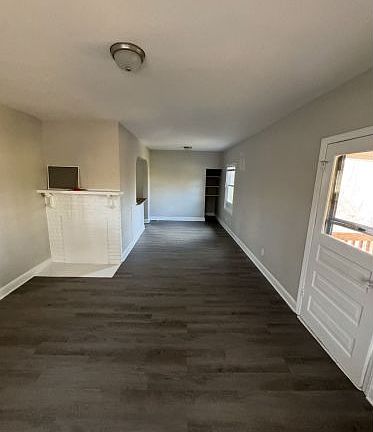 3rd image of 1755 Miller Dr