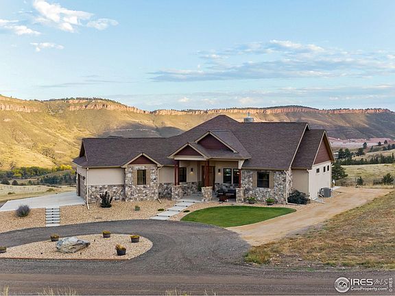 5th image of 551 Reservoir Dr