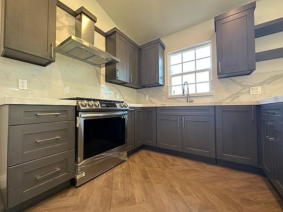 2nd image of 3982 Gaviota Ave #A