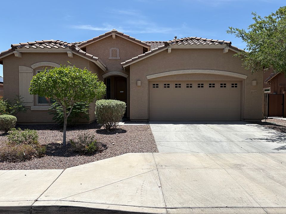 1st image of 21229 W Haven Dr
