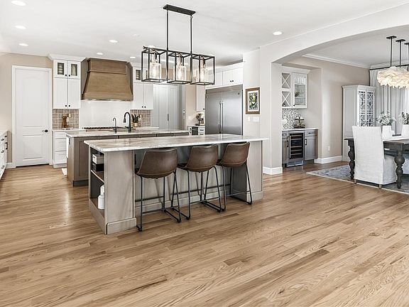 2nd image of 7693 Weaver Circle