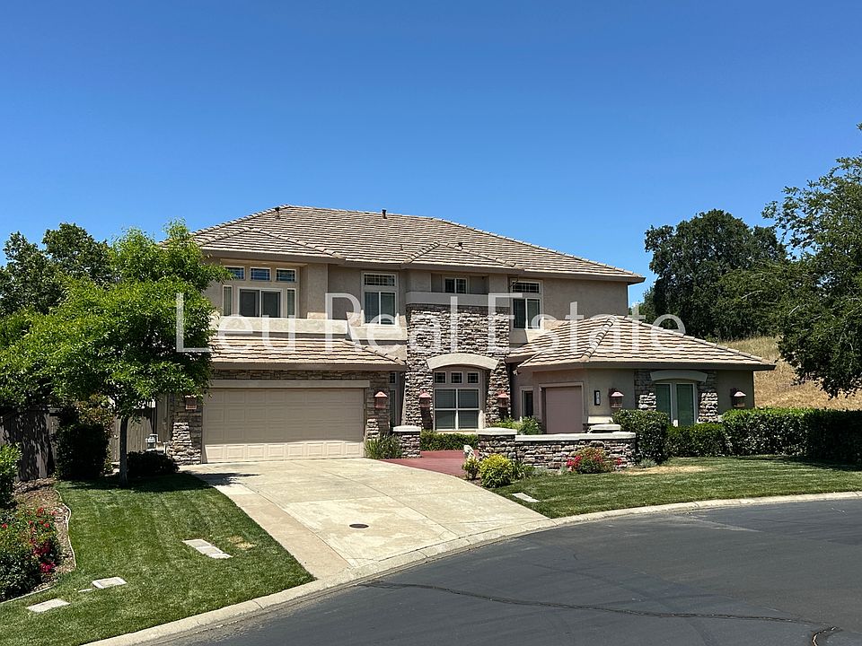 1st image of 131 Gage Ct