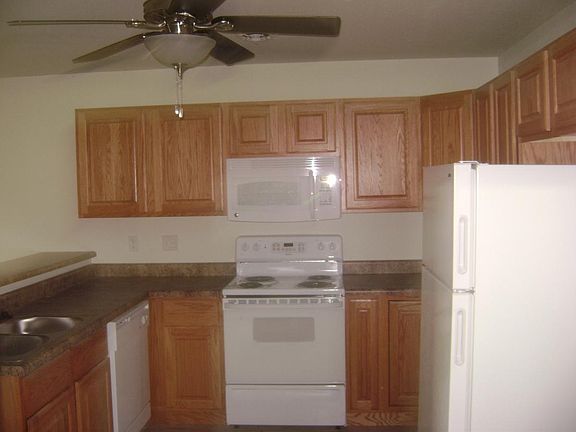 5th image of 905 E Park St APT M2