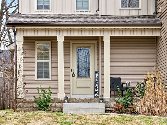 3rd image of 1321 Sussex Dr