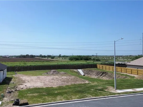 1414 Stirrup Cir, San Benito, TX 78586