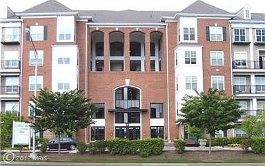 1st image of 501 Hungerford Dr APT 109