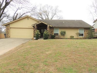 3134 E 85th St S, Tulsa, OK, 74137