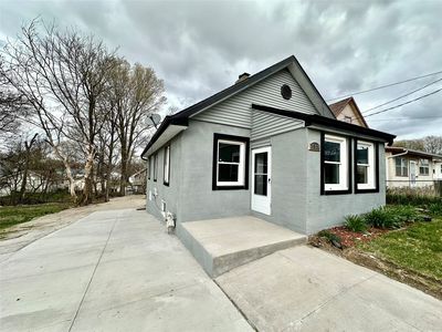 1337 College Ave, Des Moines, IA, 50314