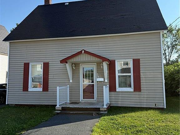 3rd image of 39 Warren Ave