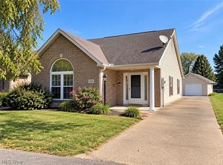 724 George St, Belpre, OH 45714