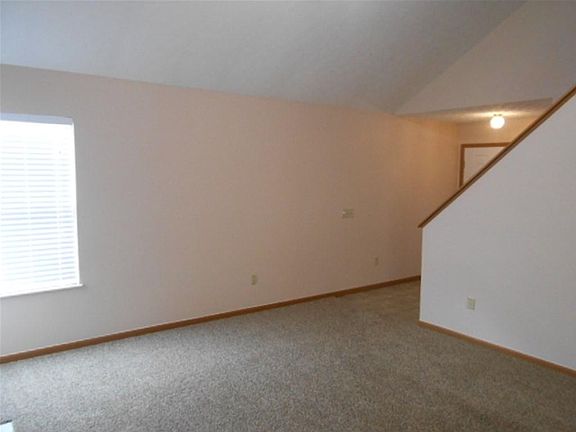 4th image of 300 Scott Farms Blvd
