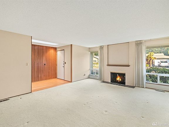 4th image of 6912 Citrine Ln SW