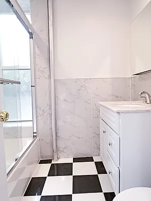 Rented by Compass | media 21