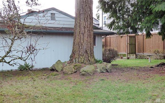 4th image of 10260 NE 21st Pl
