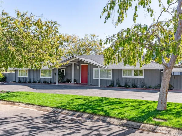 11550 Old Ranch Rd, Los Altos Hills, CA 94024