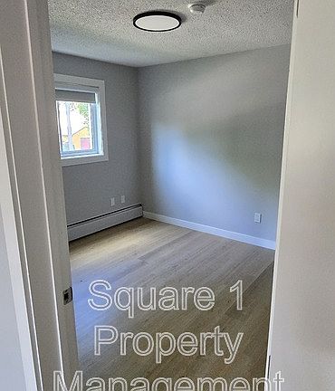 3rd image of 10556 80th Ave NW