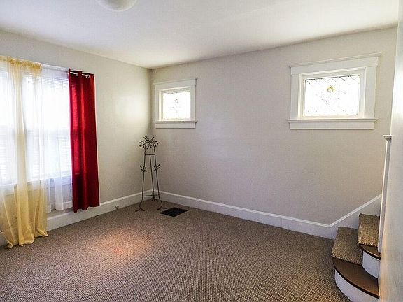 5th image of 1428 Elkton Pl