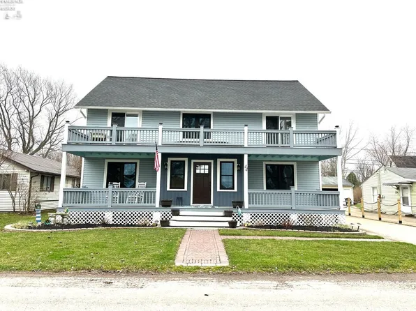 44 Center Rd, Vermilion, OH 44089