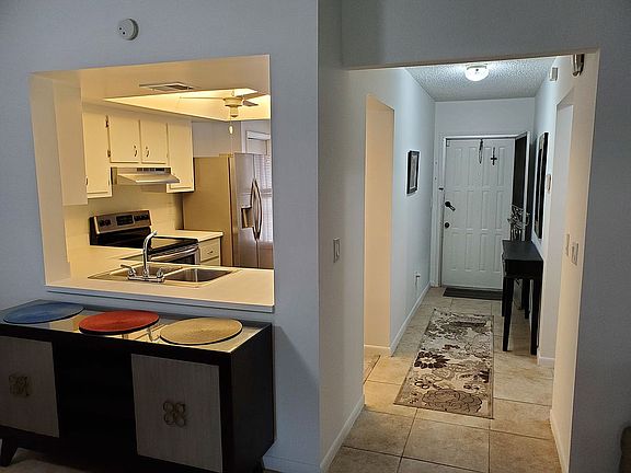 4th image of 6109 Olivewood Cir