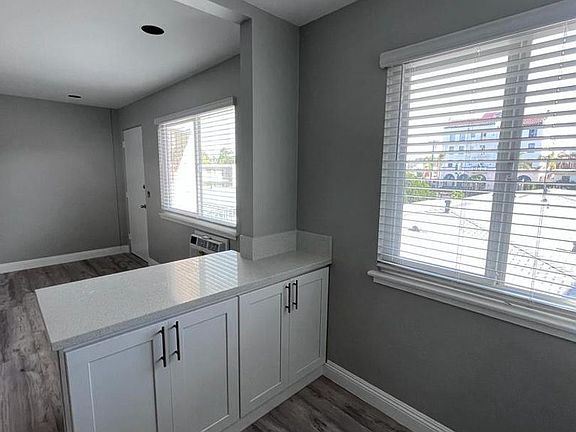 4th image of 3644 Park Blvd