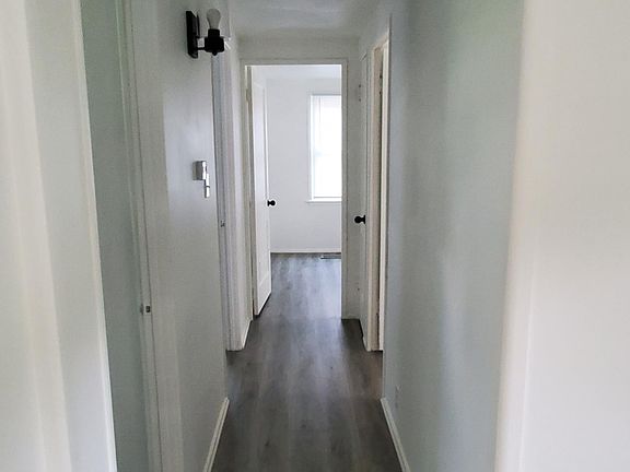 5th image of 2504 Sampson St