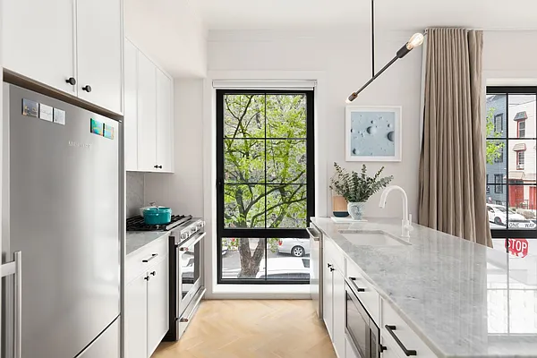 Rented by Compass | media 13