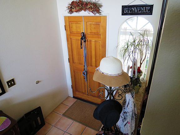 3rd image of 28401 Evergreen Ln
