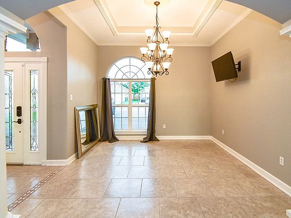 5th image of 3945 Lake Arthur Dr